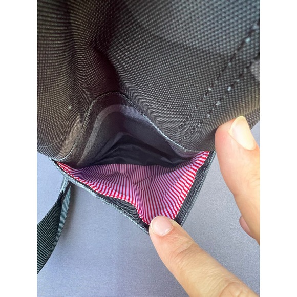 Herschel Classic Backpack Standard 20L Grey Black Camo - Picture 4 of 14